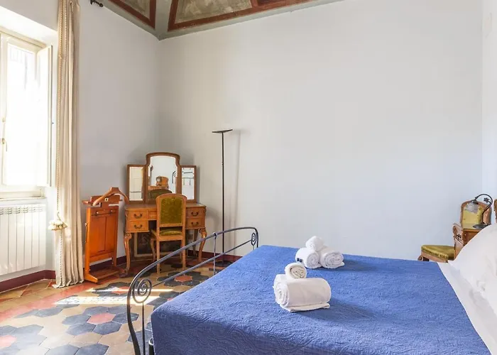 CHARMING APARTMENT AT SPANISH STEPS
